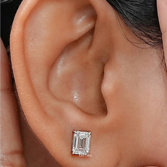 ♥️Brand new, emerald cut Moissanite Chic pierced 923 sterling Earrings. - Picture 3 of 5
